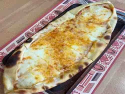Pide Margarita