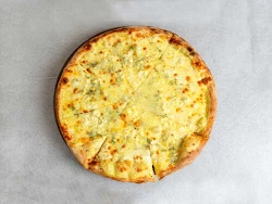 Pizza 4 Djathrat