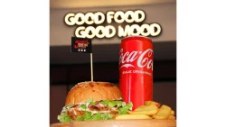 Chicken Burger + Patate + Coca Cola
