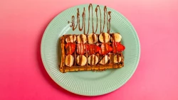 Waffle Nutella, Banane & Luleshtrydhe