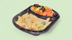 Penne Pulë Brokoli + Sallatë Fshati