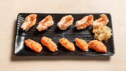 5 nigiri salmon 5 nigiri karkalec