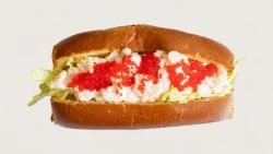 Lobster Roll me karkaleca dhe havjar