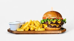 DOUBLE BEEF BURGER & PATATE
