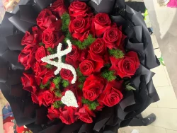 Buqete me trendafila natyral