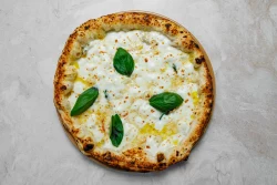Pizza 4 Djathra