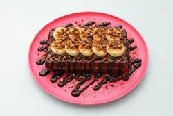 Waffle Nutella & Banane & Biskotë