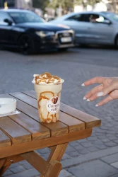 Biscoff Cloud Latte