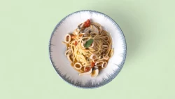 Linguine me Fruta Deti
